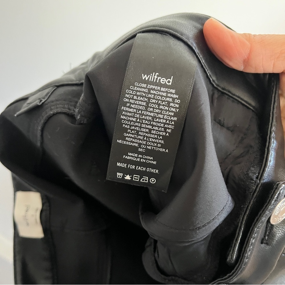 Aritzia Wilfred Black The Melina Super High Rise Vegan Leather Straight Pants - Picture 7 of 8